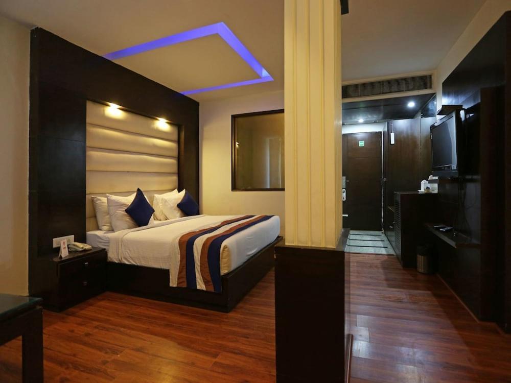 Billions Hotel Hotel New Delhi