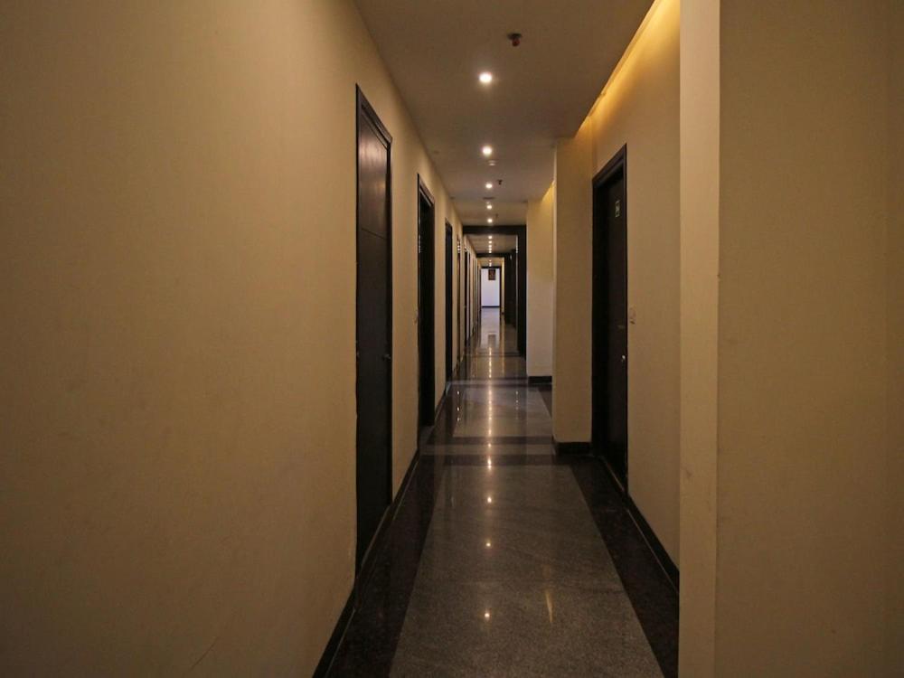 Billions Hotel Hotel 3*