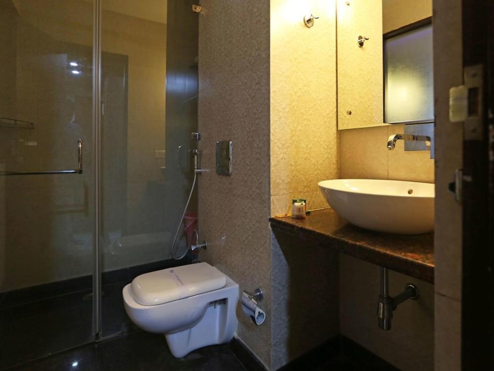 Billions Hotel Hotel New Delhi