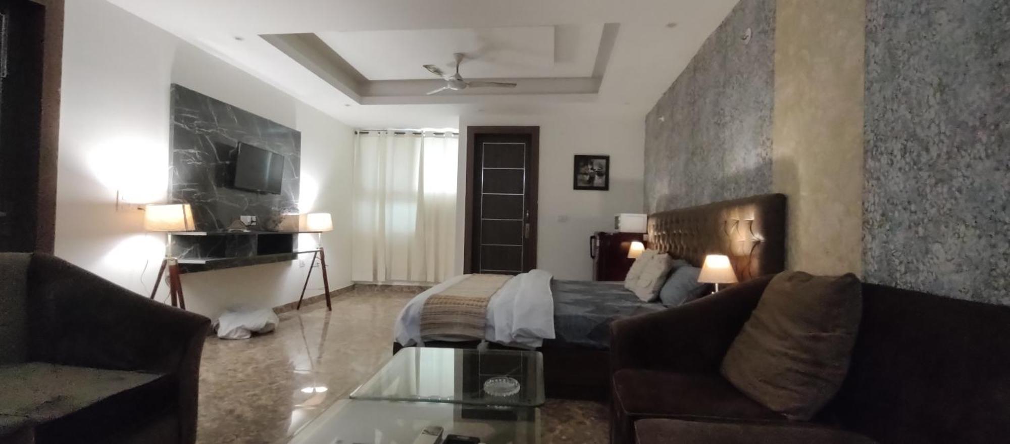 Billions Hotel Hotel 3*
