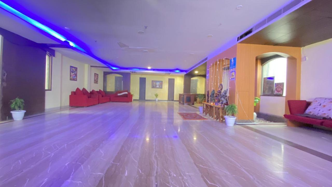 Billions Hotel Hotel