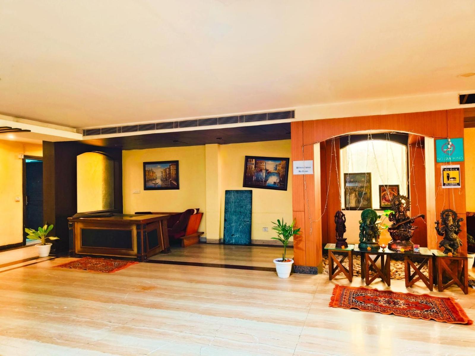 Billions Hotel 3* New Delhi